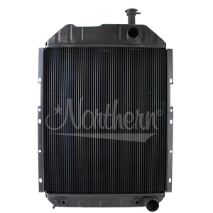 Tractor Ford/New Holland 8210 Radiator NVBE1NN8005BD15M